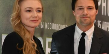 Акиньшина и Козловский тайно расписались и в мае ждут рождения ребенка