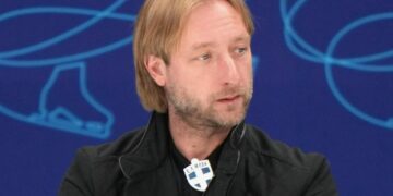 Старший сын Евгения Плющенко отказывается называть фигуриста отцом