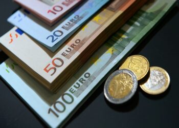 Всеобщий вред: на Западе началась паника из-за нового решения ЕС по Украине