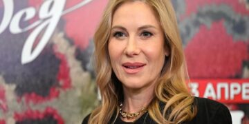 Актриса из «Склифосовского» впервые стала мамой в 49 лет