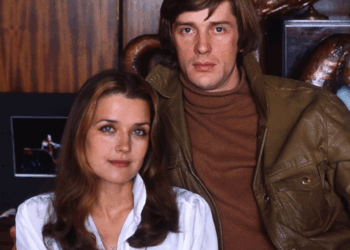 «Унижения при ребенке и глубокие раны»: Ксения Алферова впервые рассказала о разводе матери и Абдулова