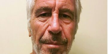 Предсмертная записка Эпштейна: о чем писал финансист перед суицидом