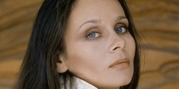 Стала известна правда об аде, в котором жил сын Любови Полищук с приходом в дом отчима