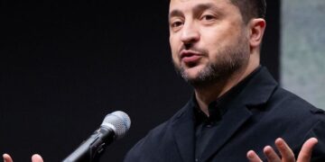 Стала известна реакция украинцев на письмо Зеленского