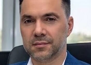 Арестович* заявил о неизбежном разделе Украины