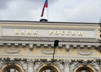ЦБ в 8 раз сократит продажи валюты