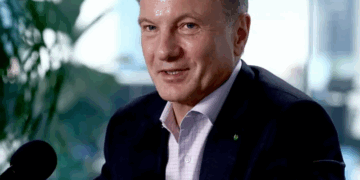 «Живопырки» и есть эта самая экономика»: вот что заявил Греф на ПМЭФ