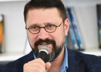 «Гена Букин» развелся с четвертой женой, обвинившей его в домашнем насилии