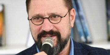 «Гена Букин» развелся с четвертой женой, обвинившей его в домашнем насилии