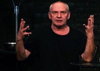Находящийся в реанимации актер Дмитрий Поднозов в очень тяжелом состоянии