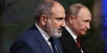 Стали известны подробности телефонного разговора Путина и Пашиняна