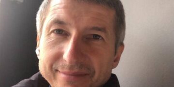 Евгений Алдонин вернулся в Москву после лечения от рака в Германии