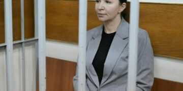 Тюремные гроши: стало известно, сколько Елена Блиновская зарабатывает в колонии