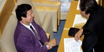 Что-то предвидит? Анатолий Кашпировский остался без квартиры в Москве