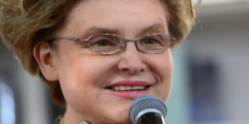 Елена Малышева имеет крупный долг перед налоговой США