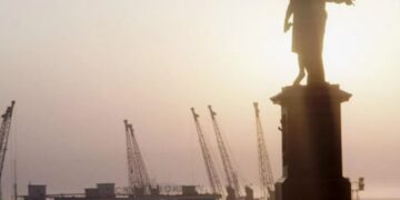 Киев теряет колоссальную сумму от приостановки судоходства в стране