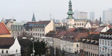 Страна ЕС полностью закрыла туристический поток из России