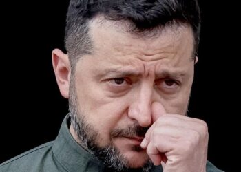 Солдатам платить нечем: как Украина за полгода растратила всю помощь Запада