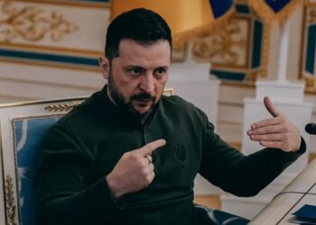 «Самоуверенность без реальных рычагов»: китайское издание оценило попытки Зеленского надавить на Москву