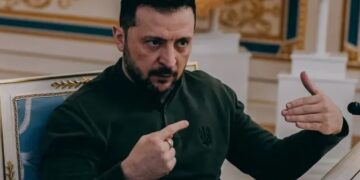 «Самоуверенность без реальных рычагов»: китайское издание оценило попытки Зеленского надавить на Москву