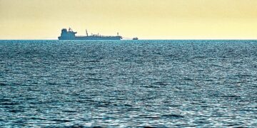 Киев через посредников предложил Москве прекратить атаки на суда в Черном море
