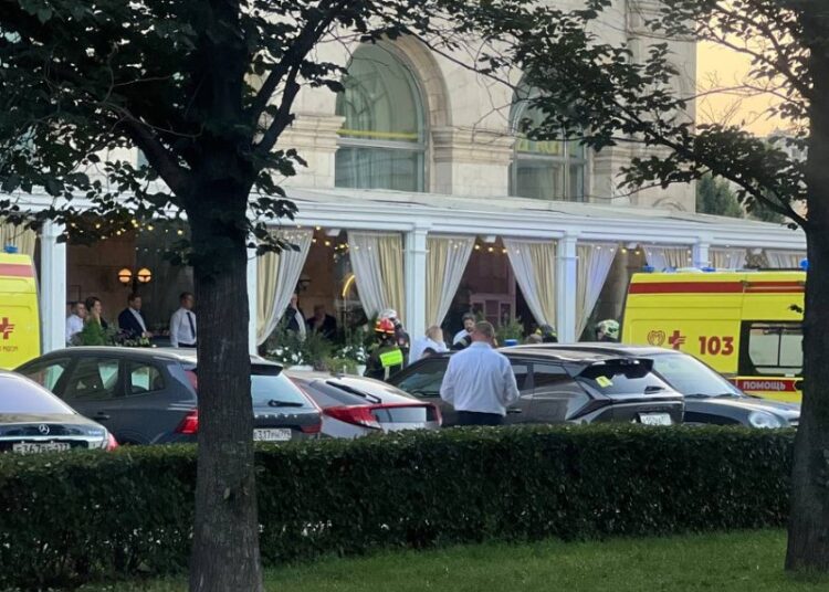 СВУ сдетонировало у премиального ресторана в Москве: погибли три человека