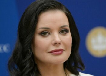 «Аппетитная»: как сейчас в свои 48 лет выглядит «Мисс Вселенная» Оксана Федорова