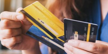 Россиянам рассказали о переводах, за которые налоговики могут потребовать объяснений