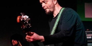 Труп музыканта из «Кукрыниксов» нашли без руки в воде рядом с портом Санкт-Петербурга