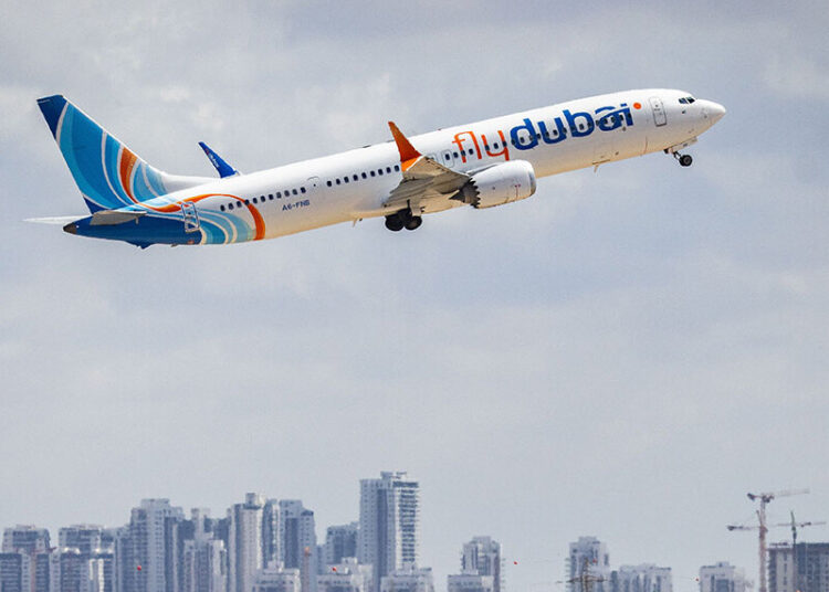 Пилоты пассажирского Boeing 737 авиакомпании FlyDubai подрались прямо во время рейса: чем все закончилось