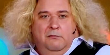 «Ой, какой страшный, это разве он?»: звезду «Кривого зеркала» не смогли узнать после пластики