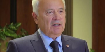 Вагит Алекперов возглавил рейтинг крупнейших получателей дивидендов в России