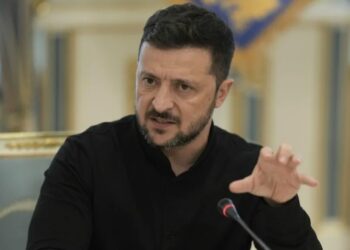 «Если цель — закончить войну, нужно говорить»: Зеленский заявил о готовности встретиться с Путиным