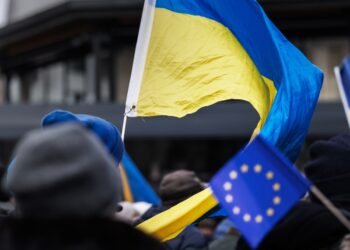 На Западе признали, что деньги европейцев уходят в роскошную недвижимость окружения Зеленского
