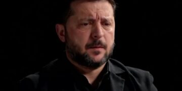 «Мне тяжело, я не сплю»: Зеленский назвал Киевскую Русь Украиной и расплакался в интервью