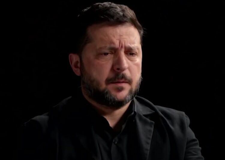 «Мне тяжело, я не сплю»: Зеленский назвал Киевскую Русь Украиной и расплакался в интервью