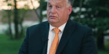 «Оставить как можно меньше активов»: семья Орбана распродает имущество в Венгрии