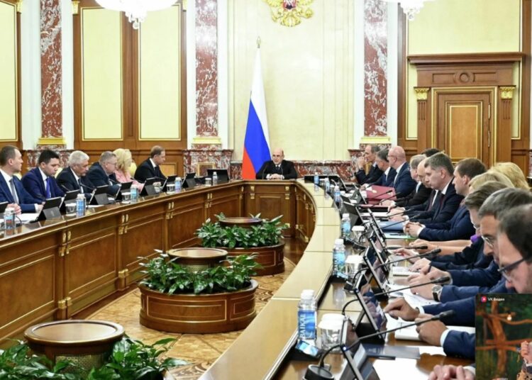 Инициированы большие перестановки в правительстве России