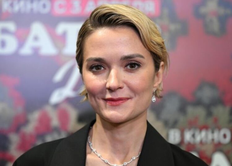 Надежда Михалкова тайно вышла замуж за губернатора ХМАО и уже успела покрестить дочь от него