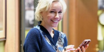 Стало известно, почему Марина Зудина не пришла на свадьбу сына Павла Табакова